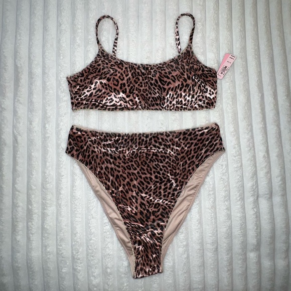 Victoria's Secret Leopard Bikini Set - Picture 2 of 8